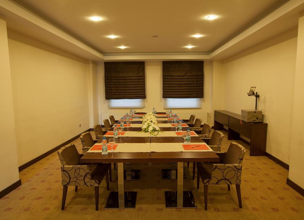 Safir Hotel Газиантеп Екстериор снимка