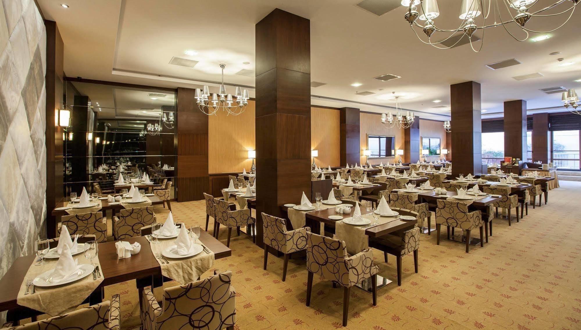 Safir Hotel Газиантеп Екстериор снимка