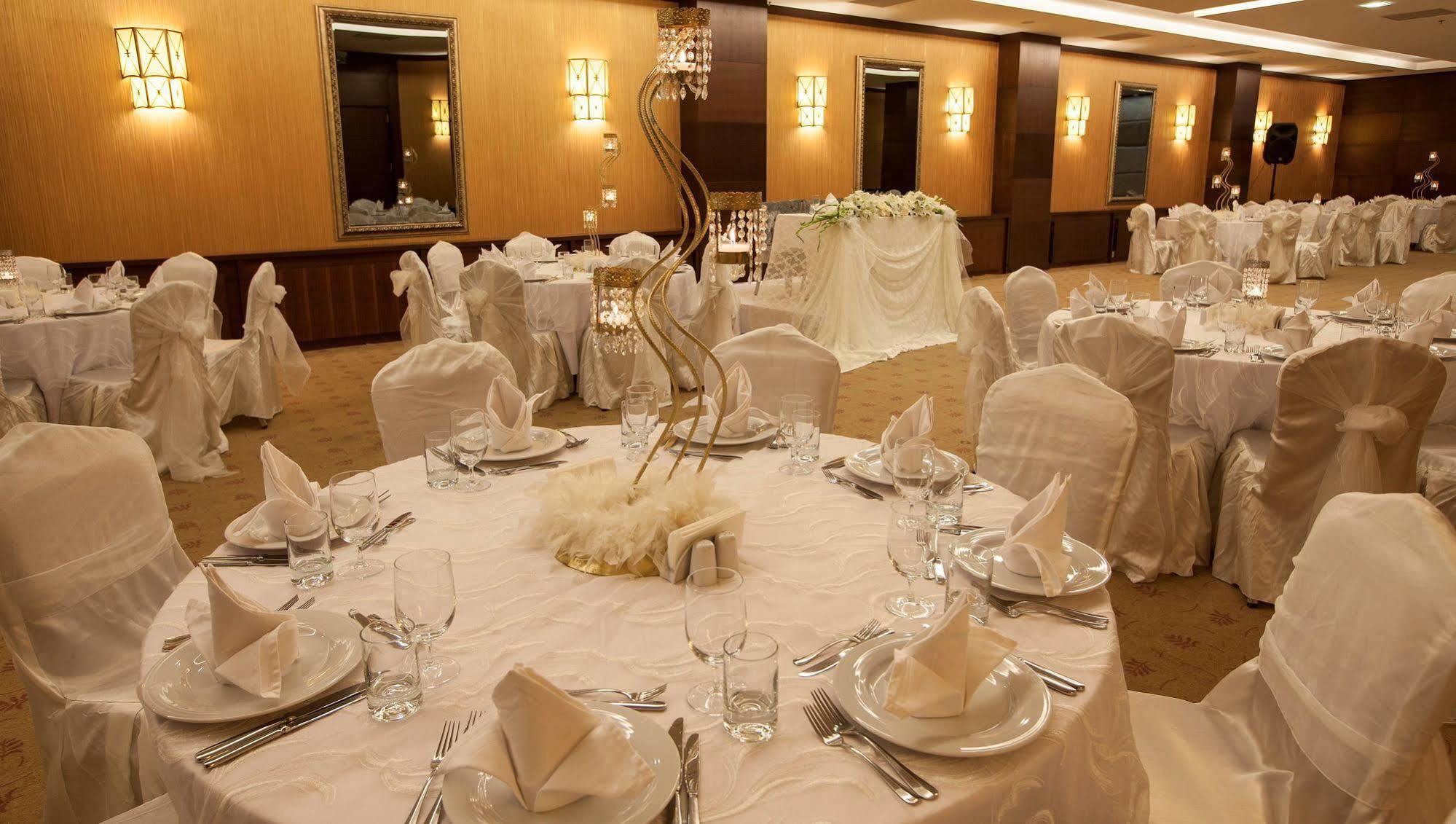 Safir Hotel Газиантеп Екстериор снимка