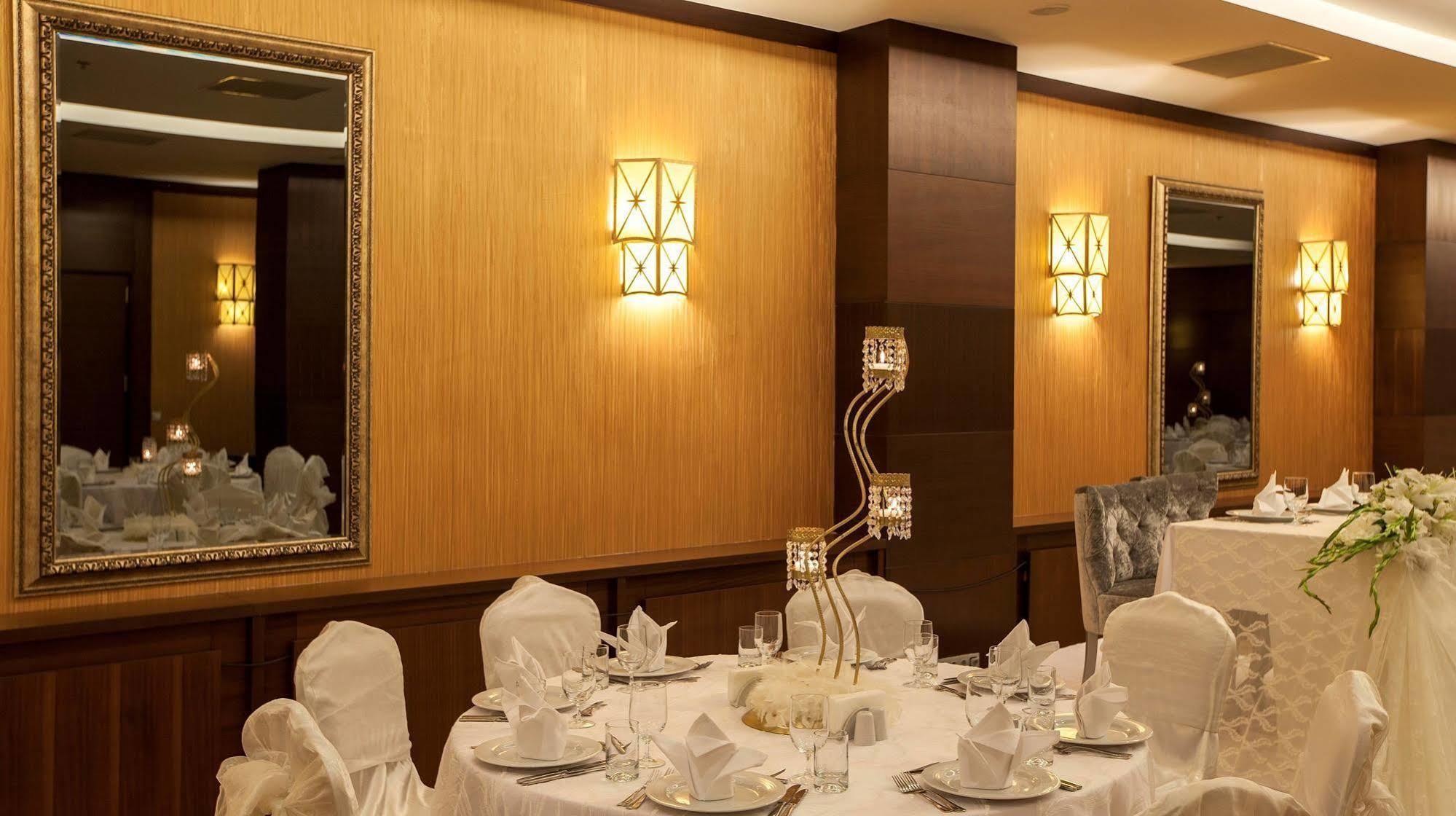 Safir Hotel Газиантеп Екстериор снимка